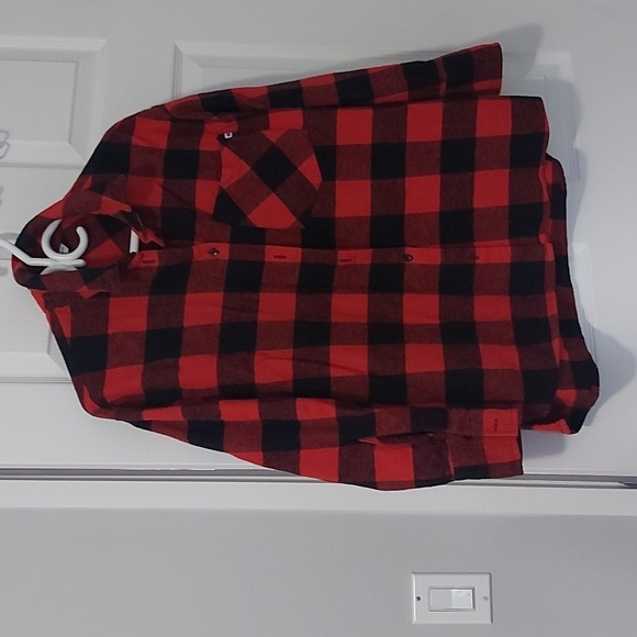 Lucky Brand red/black plaid button down shirt - Picture 1 of 6